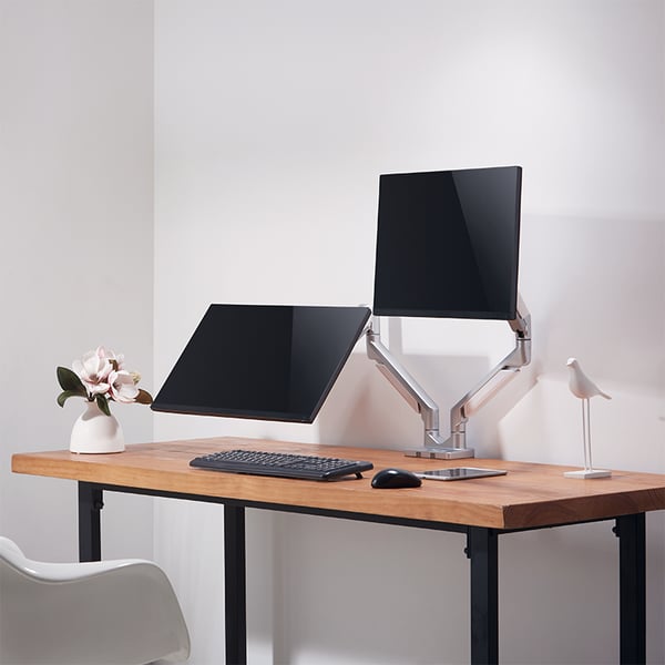 LogiLink BP0088 monitorin kiinnike ja jalusta 81,3 cm (32") Vastaanotto Hopea