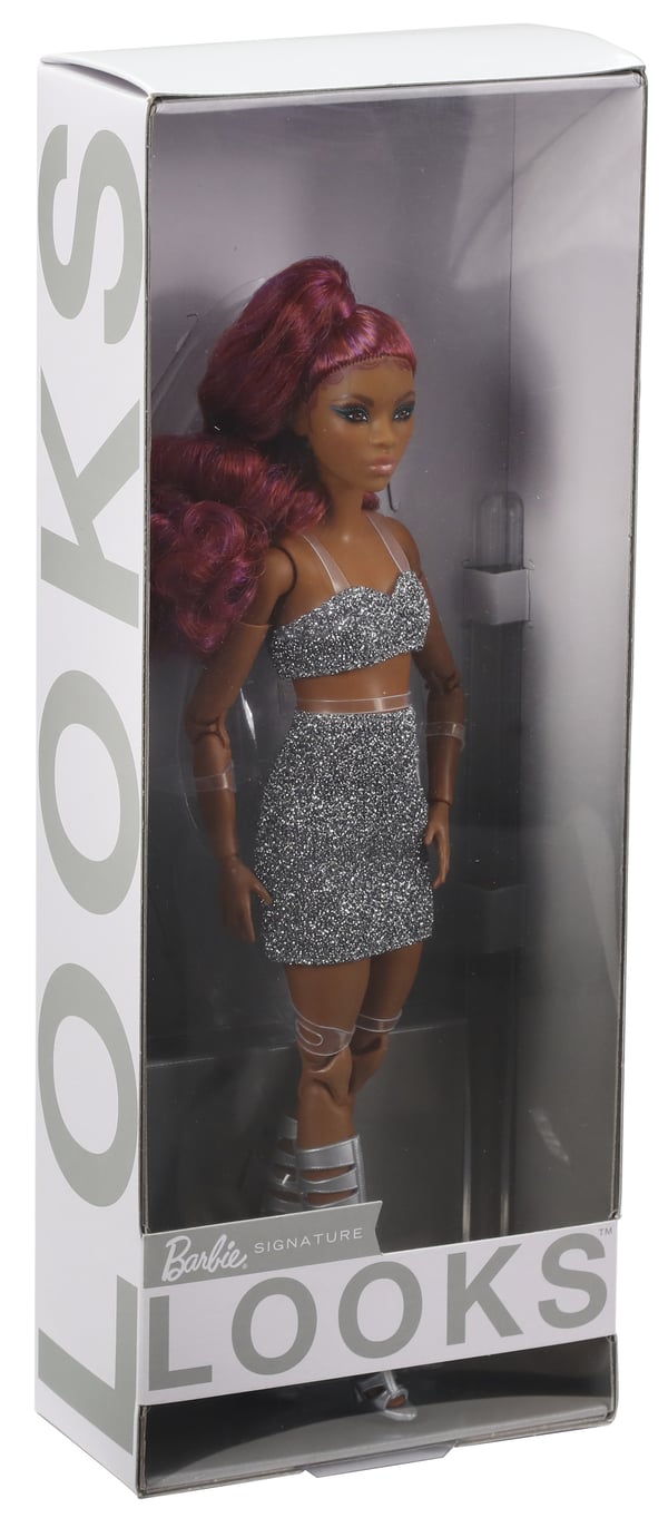 Barbie Looks HCB77 dukke