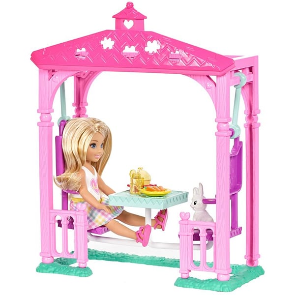 Barbie Club Chelsea Doll and Pet Picnic
