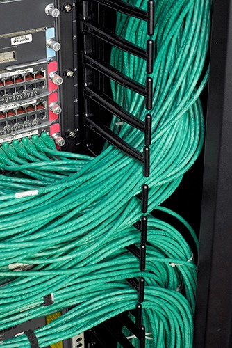 APC NetShelter SX 42U Fritstående reol Sort