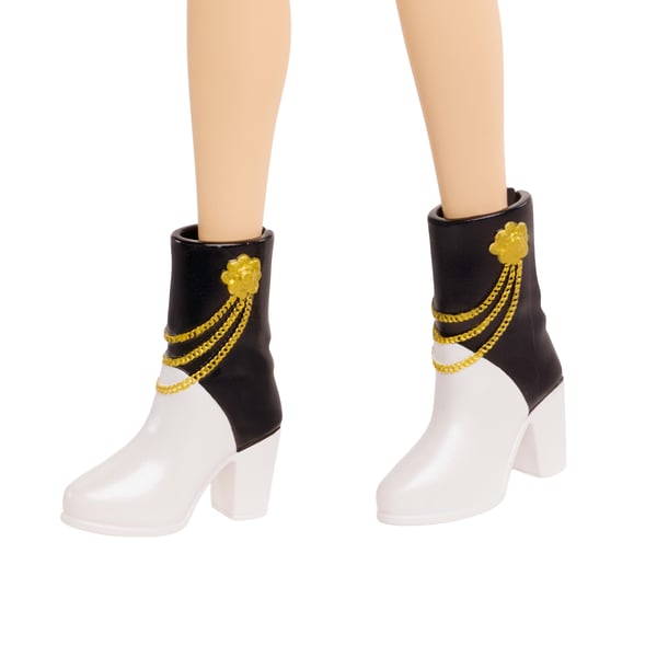 Mattel KPop Demon Hunters HUNTR/X Mira-docka sjungande ”Golden”, i avtagbar outfit och med fem ställbara leder