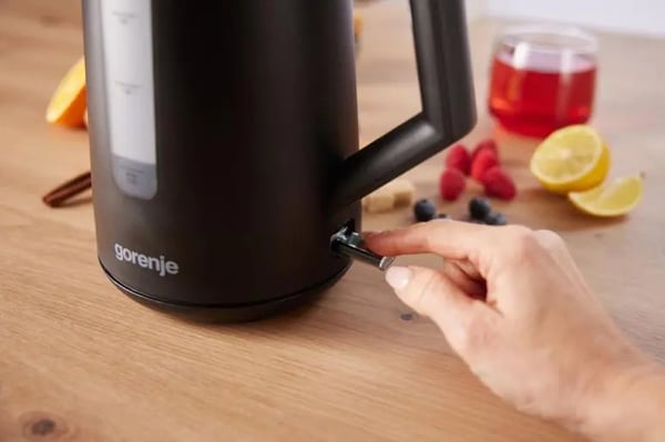 Gorenje K17OPB vattenkokare 1,7 l 2200 W Svart