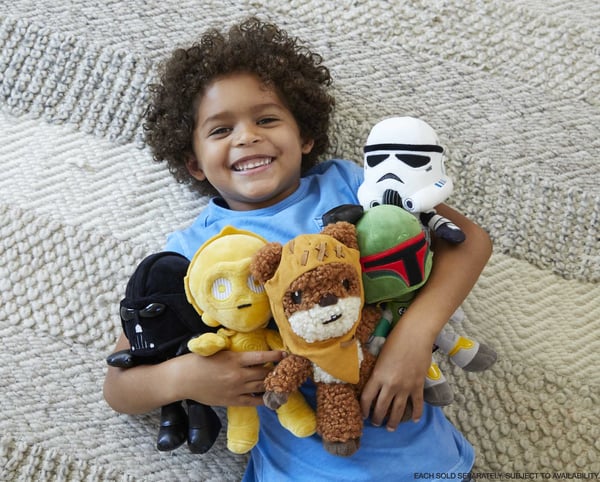 Star Wars Basic Plush -valikoima