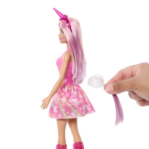 Barbie A Touch of Magic Barbie-enhjørningedukker med fantasihår, ombré-outfits og enhjørningetilbehør.