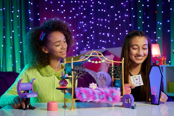 Monster High HHK64 dockor