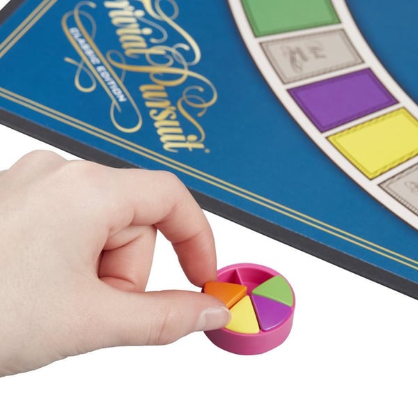Hasbro Gaming Trivial Pursuit Game: Classic Edition Brädspel Utbildnings-