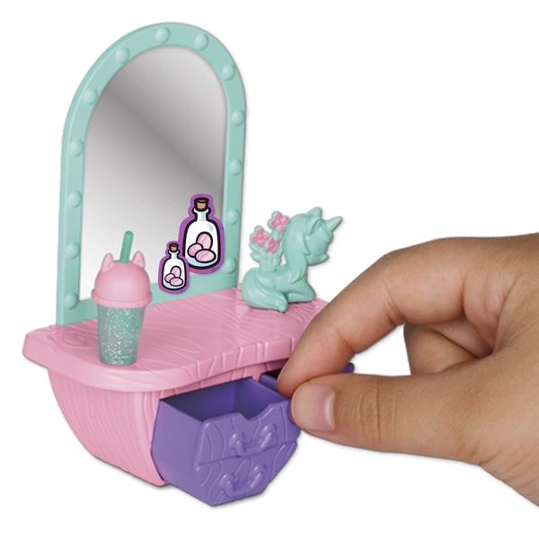 My Little Pony Izzy Moonbow Unicorn Tea Party