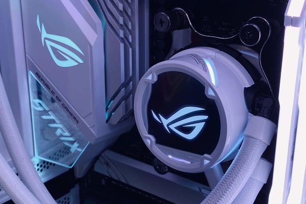 ASUS ROG Strix LC 240 RGB White Edition Processor Allt-i-ett vätskekylare 12 cm Vit