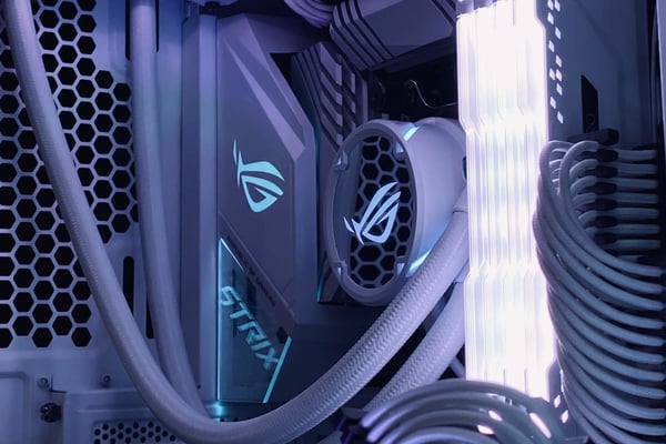 ASUS ROG Strix LC 240 RGB White Edition Processor Allt-i-ett vätskekylare 12 cm Vit