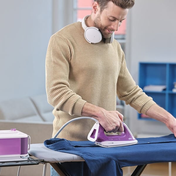 Braun CareStyle Compact Pro IS 2577 2400 W 1,5 L EloxalPlus soleplate Violet
