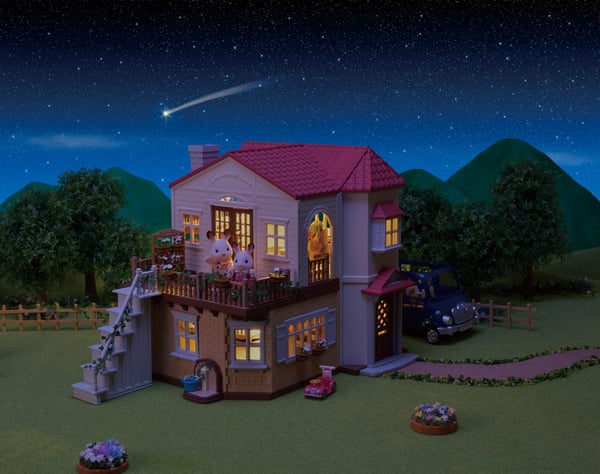 Sylvanian Families Kaupunkitalo valoilla
