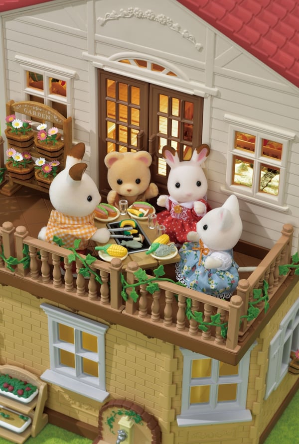 Sylvanian Families Kaupunkitalo valoilla