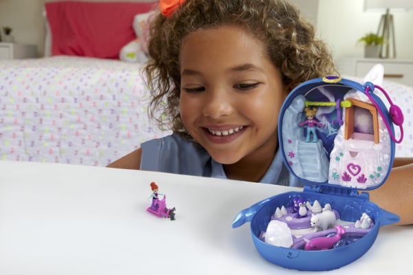 Polly Pocket Freezin' Fun Narwhal Compact