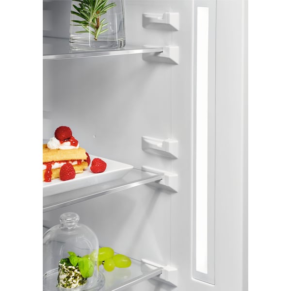 AEG RCS736DXMB Fritstående 367 L Sort