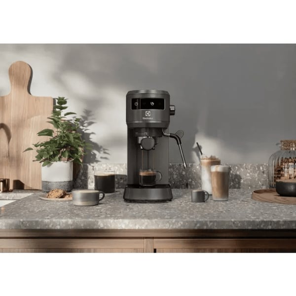 Electrolux E6EC1-6BST Manuell Espressomaskin 1 l