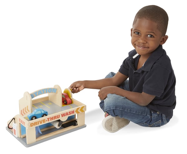 Melissa & Doug Service Station Parking Garage