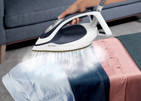 Tefal Pro Express Ultimate II GV9720 1,2 L Durilium Airglide Autoclean Ultra Thin soleplate Blå, Hvid