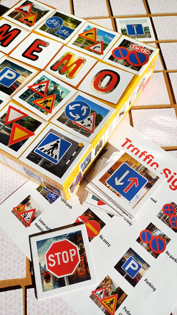 Tactic Memo Traffic Signs