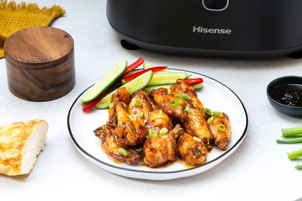 Hisense HAF1350DR Yksi 6,7 L Erillinen 1350 W Kuumakiertoilmakypsennin Musta