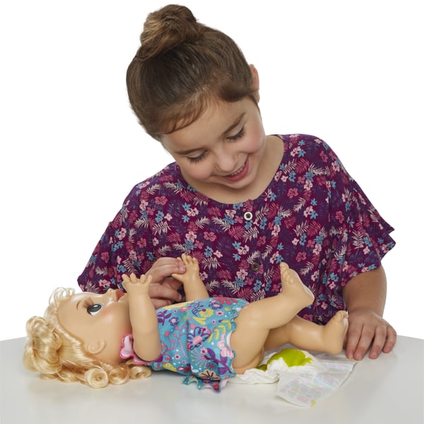Baby Alive E4894FR0 dockor