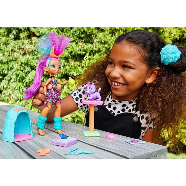 Enchantimals Cave Club Wild About Cats with Roaralai
