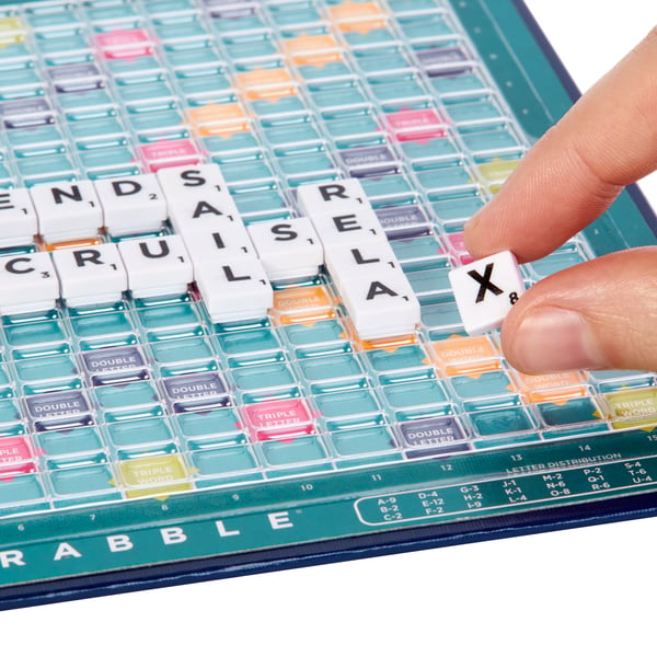 Mattel Games SCRABBLE Travel