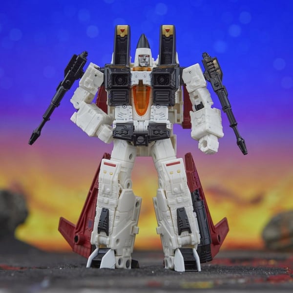 Hasbro Transformers: Legacy United Voyager Class G1 Universe Ramjet