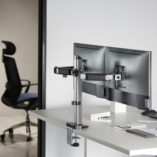 ACT AC8336 skærmbeslag og -stativer 81,3 cm (32") Skrivebord Sølv