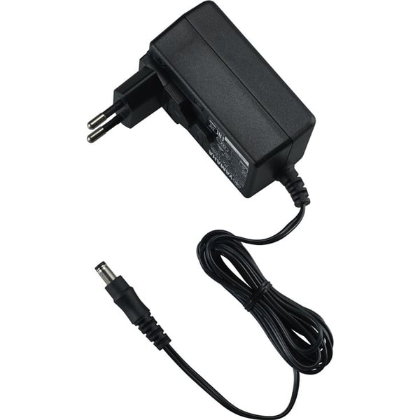 Yamaha PA-130B virta-adapteri ja vaihtosuuntaaja Sisätila Musta
