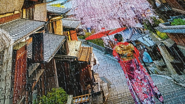 Tactic Puzzle Lovers Woman walking in Kyoto 1000 pcs puzzle