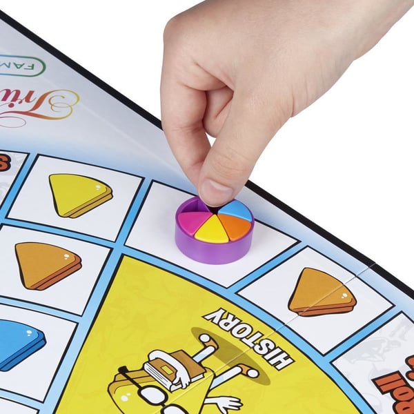 Hasbro Gaming Trivial Pursuit Family Edition Brädspel Frågespel