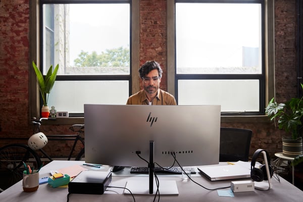 HP Series 7 Pro 37,5" WQHD+ Thunderbolt 4 Monitor - 738pu