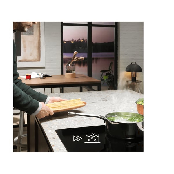 Electrolux LIL61443C Sort Indbygget 60 cm Zone induktionskogeplade 4 zone(s)