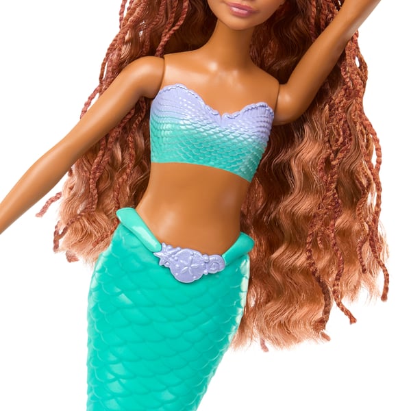Mattel HNK77 nukke