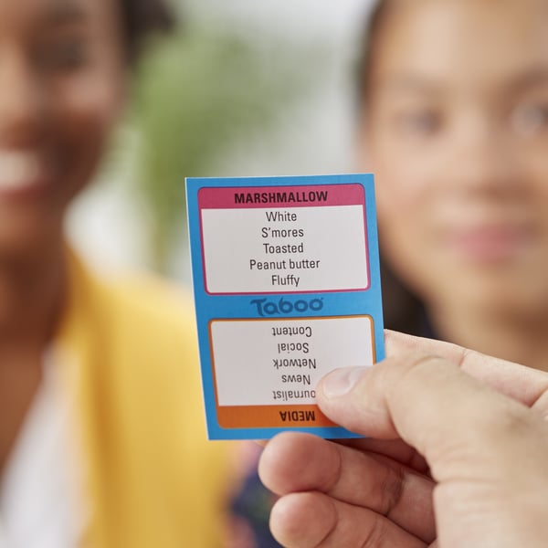 Hasbro Gaming E4941101 brætspil Familie
