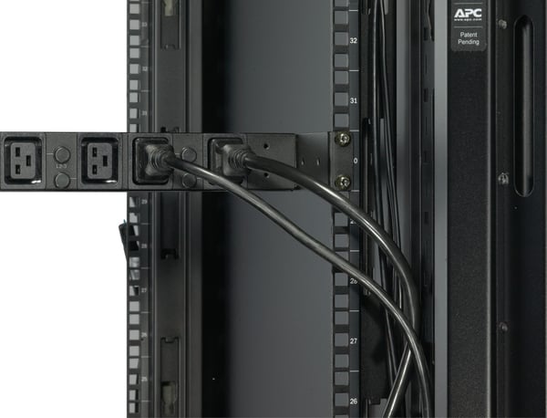 APC Basic Rack PDU AP7526 strømforsyningsenhed (PDU) 6 AC stikkontakt(er) 1U Sort