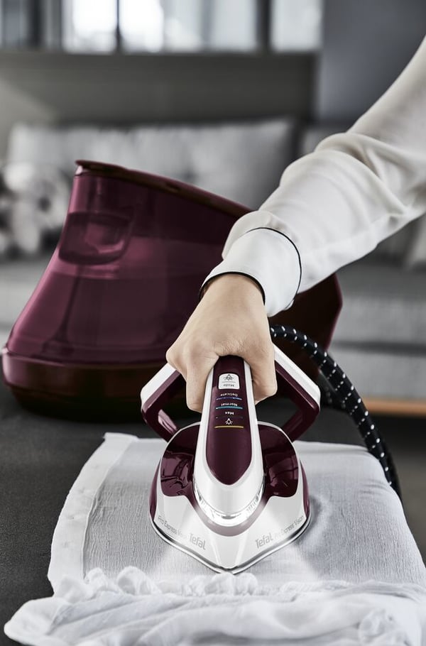 Tefal Pro Express Vision GV9810 3000 W 1,1 L Durilium AirGlide Autoclean soleplate Rød, Hvid