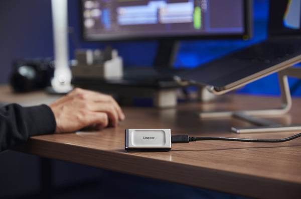 Kingston Technology 500G PORTABLE SSD XS2000