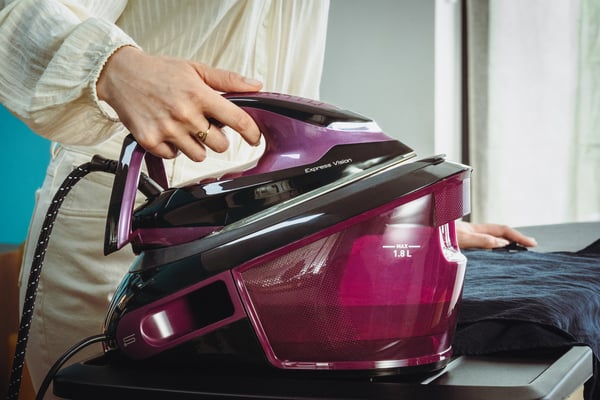 Tefal Express Vision SV8152 2800 W 1,8 L Durilium AirGlide Autoclean soleplate Purppura, Musta