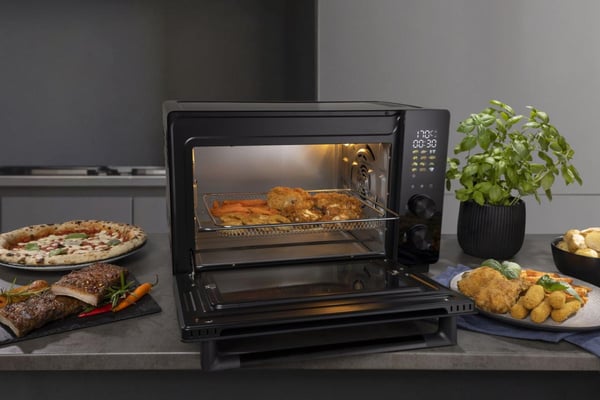 Hisense HOM30AF Svart