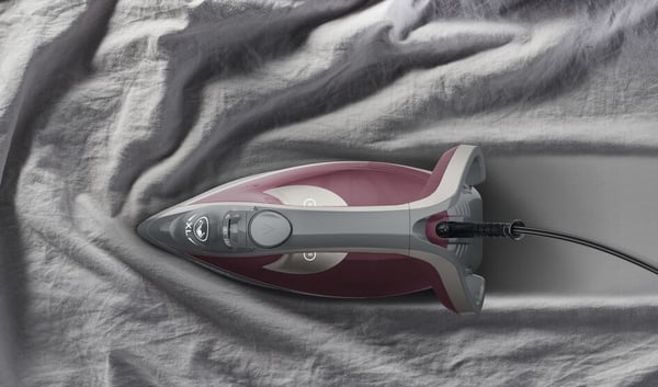 Tefal Smart Protect Plus FV6870 Tør & dampstrygejern Durilium Airglide-sålplade 2800 W Rød