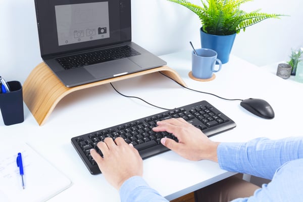 Trust Primo näppäimistö Universaali USB QWERTY Italia Musta