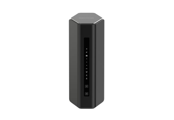 NETGEAR Nighthawk RS500 langaton reititin Gigabitti Ethernet Kolmikaista (2,4 GHz/5 GHz/6 GHz) Musta