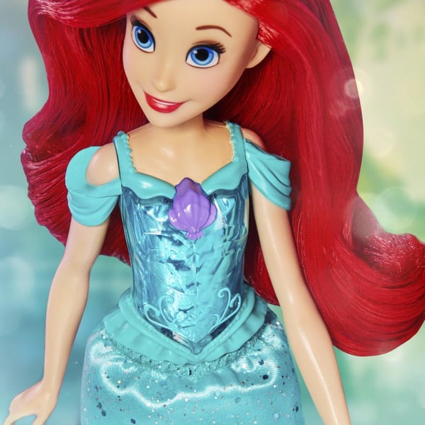 Hasbro F08955X7 nukke