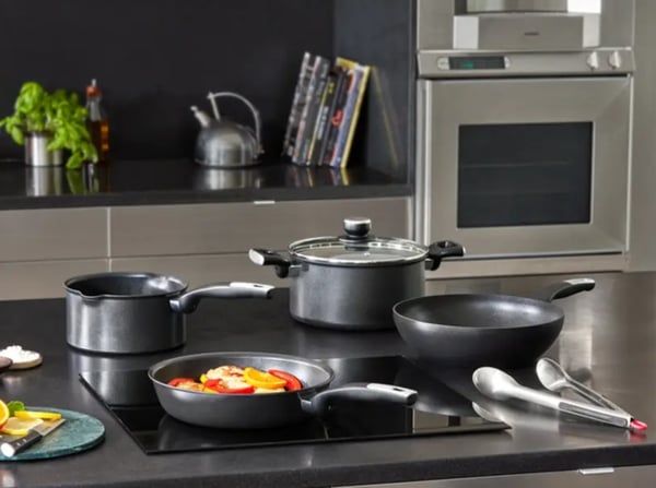 Tefal Unlimited G2552802 kasari 1,5 L Pyöreä Musta