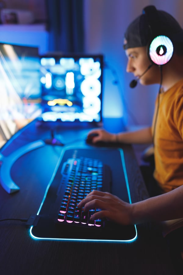 SureFire Silent Flight RGB-680 Pelihiirimatto Musta