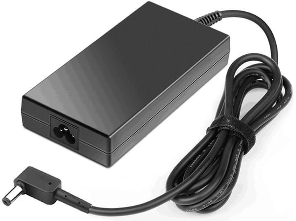 CoreParts MBXAC-AC0005 strømadapter og vekselret Indendørs 135 W Sort