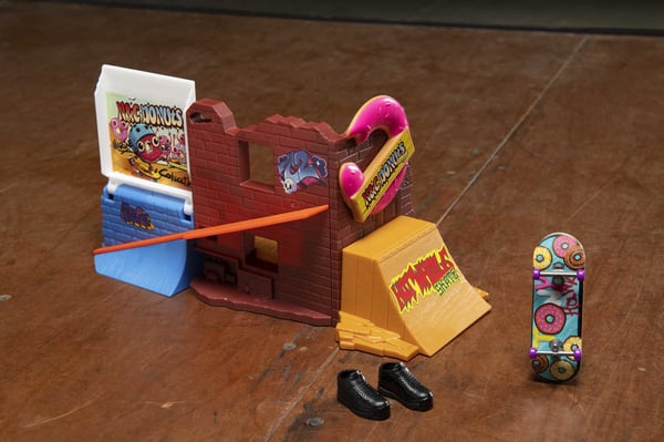 Hot Wheels Skate Donut Skatepark, playset