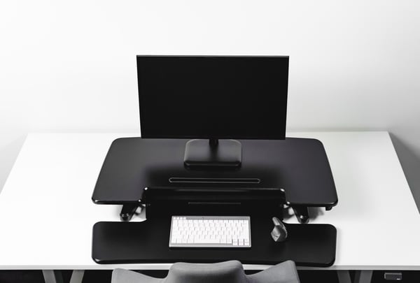 BakkerElkhuizen Adjustable Sit-Stand Desk Riser 2 Bord Svart