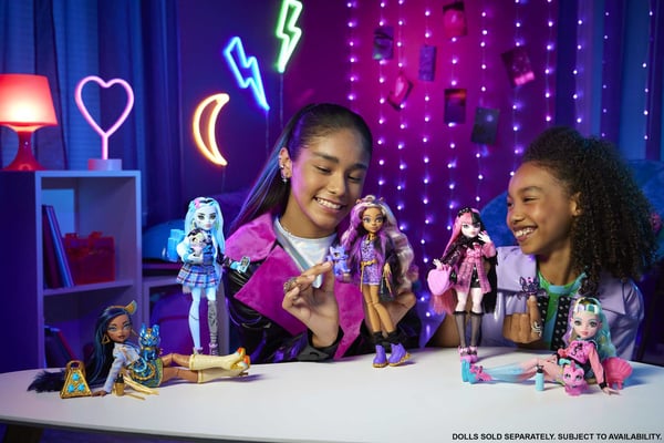 Monster High Monster High-dockor med kläder, husdjur och accessoarer